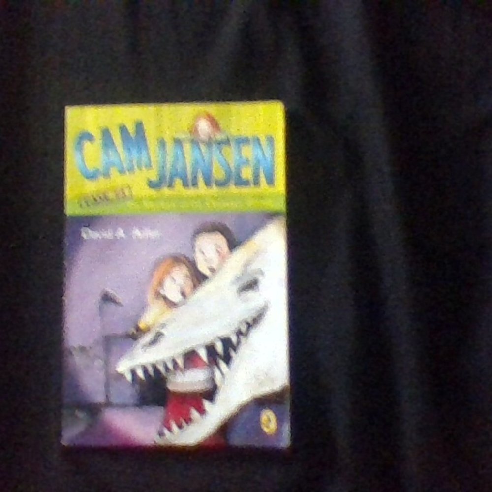 A Cam Jansen case #3 book The mystery of the bones
